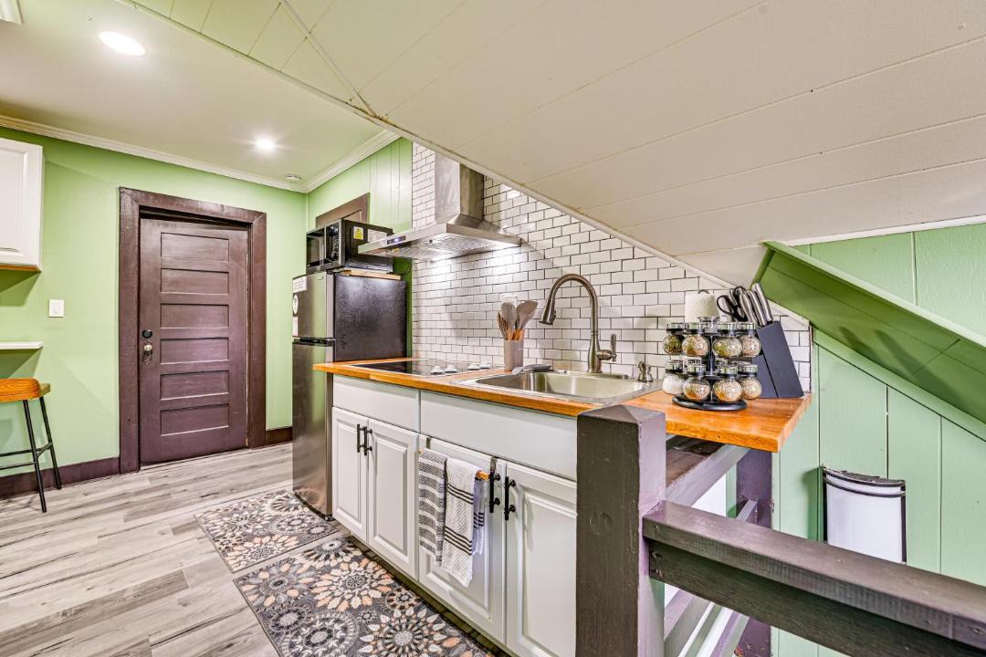 Photo of Kitchen in Stockade Historic District
