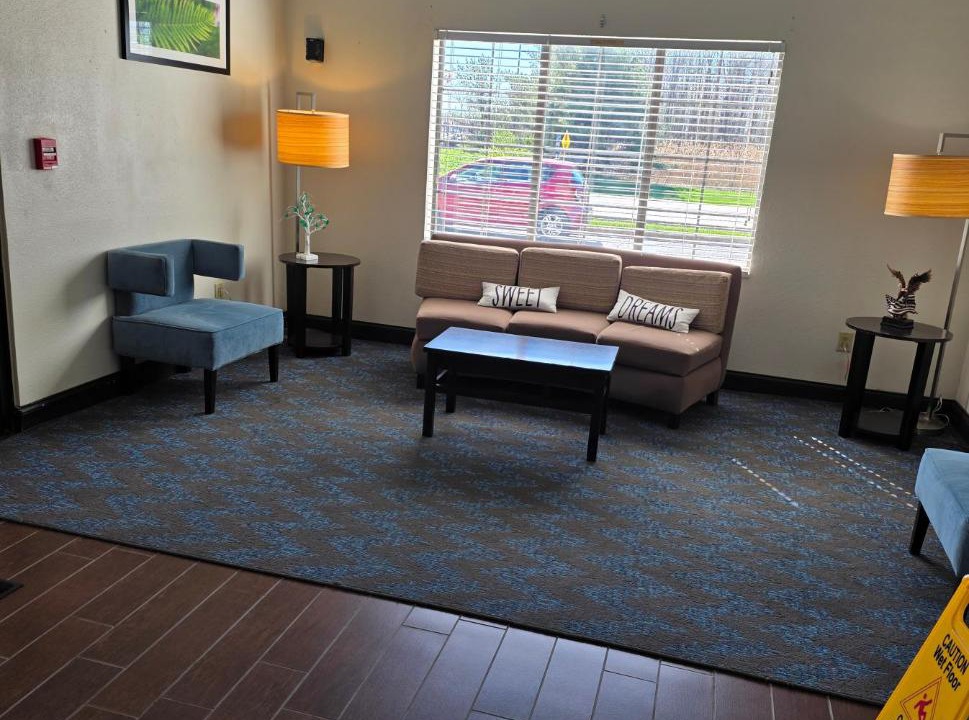 Photo of Livingroom in Austinburg