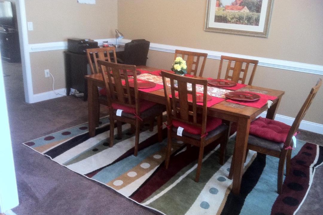 Photo of Livingroom in Locust Grove