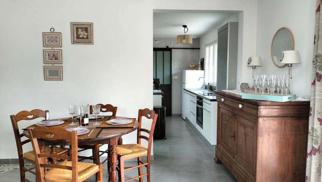 Photo of Kitchen in Saint-Hilaire-le-Vouhis