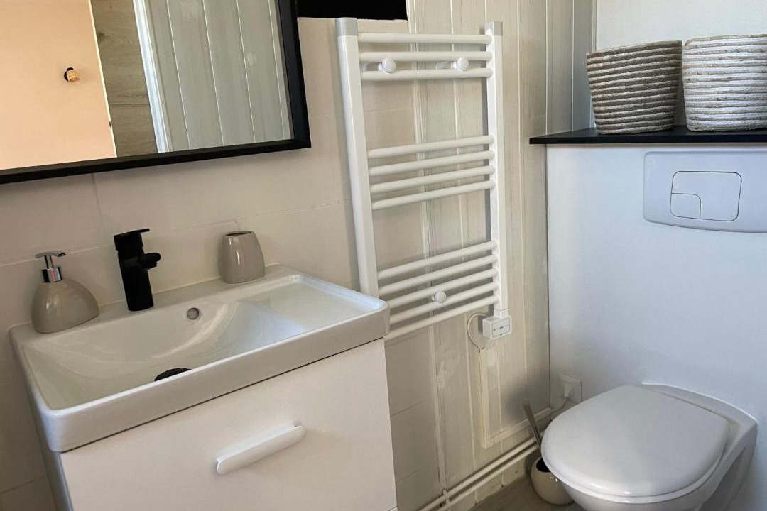 Photo of Bathroom in Luc-sur-Mer