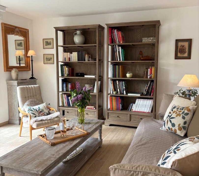 Photo of Livingroom in La Celle-les-Bordes