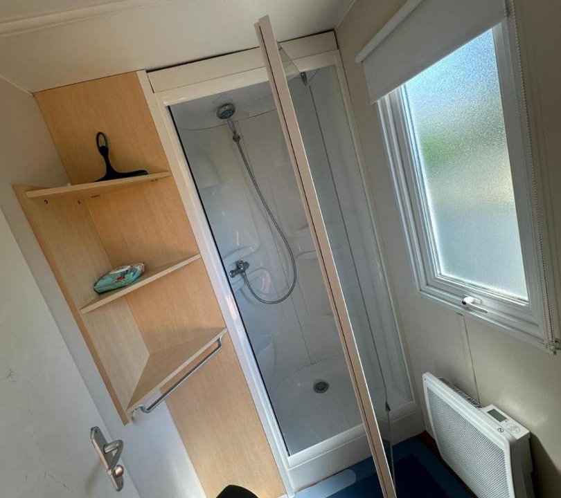 Photo of Bathroom in Saint-Pair-sur-Mer