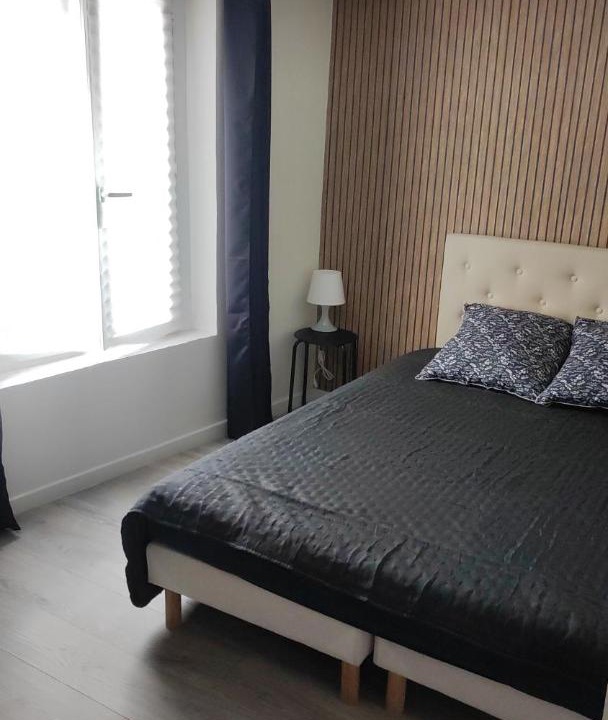 Photo of Bedroom in Louvres