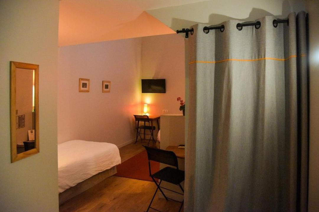 Photo of Bedroom in Carnot - Gailleton