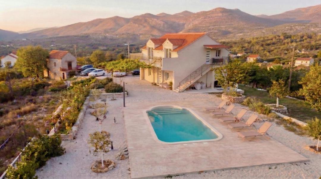 Photo of Others in Muc