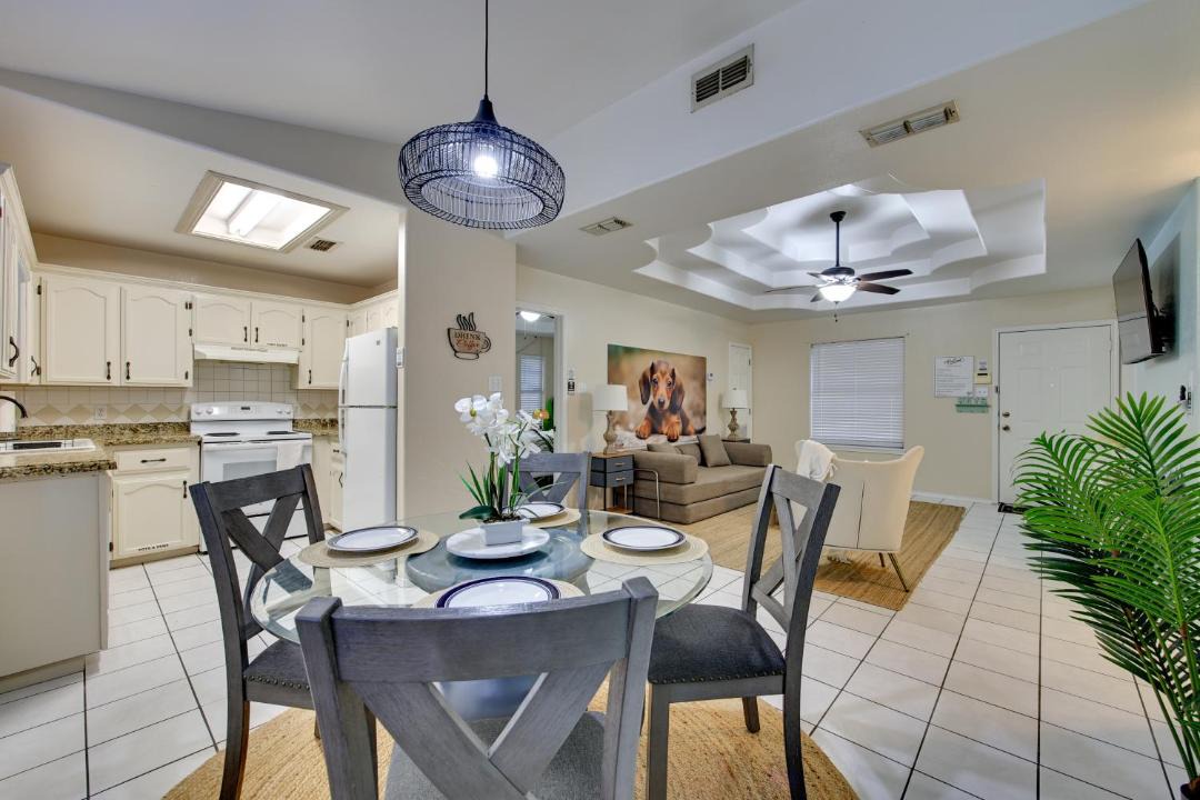Photo of Kitchen in Edinburg
