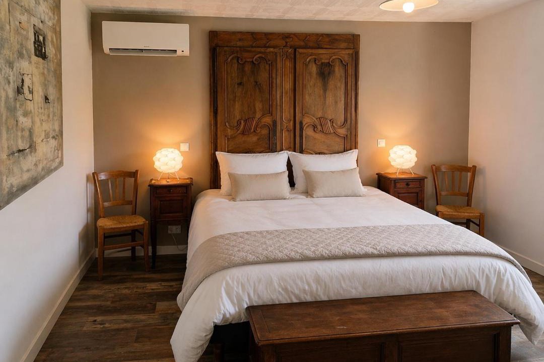 Photo of Bedroom in Vetheuil