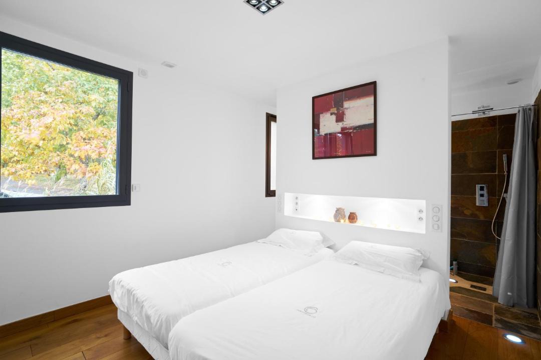 Photo of Bedroom in Saint-Jean-d'Eyraud