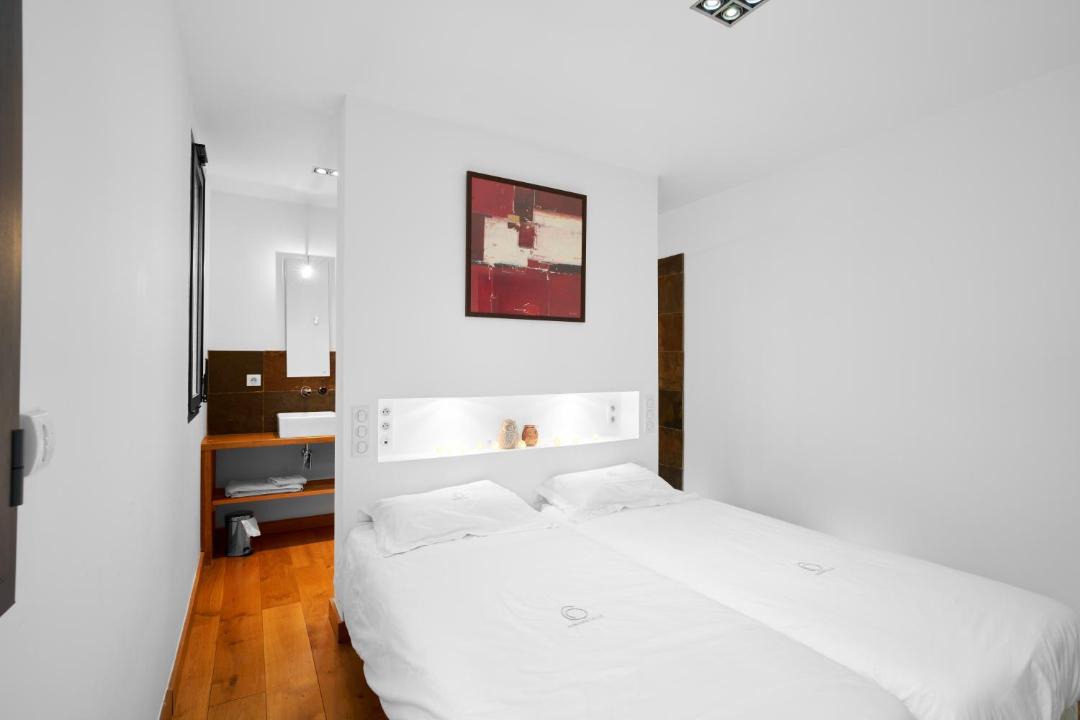 Photo of Bedroom in Saint-Jean-d'Eyraud