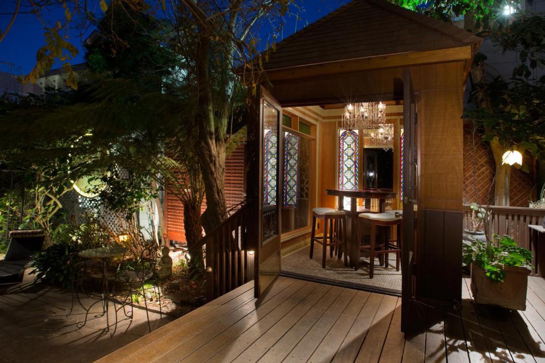 Photo of Others in La Lengua