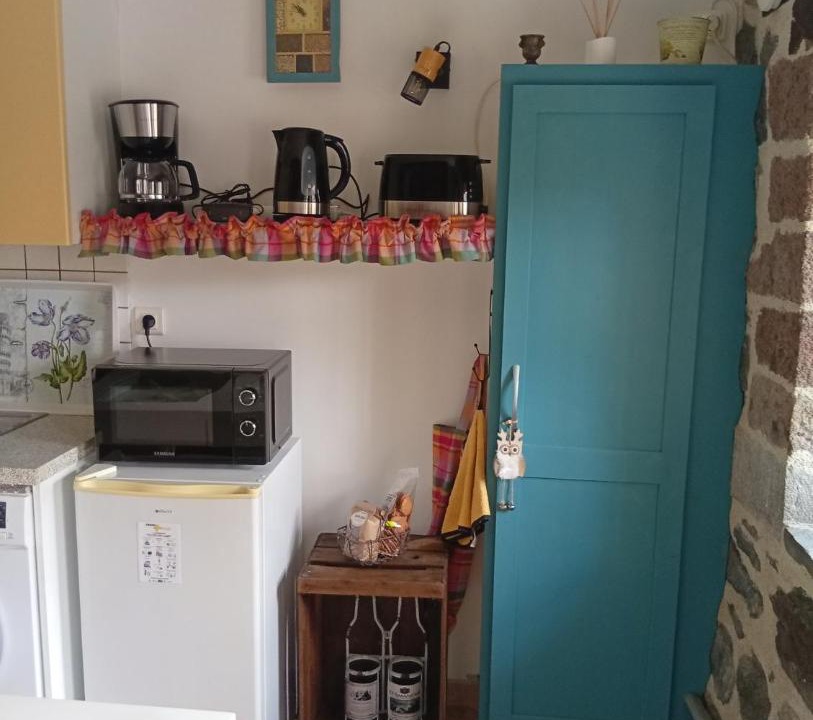 Photo of Kitchen in Saint-Martin-sous-Vigouroux