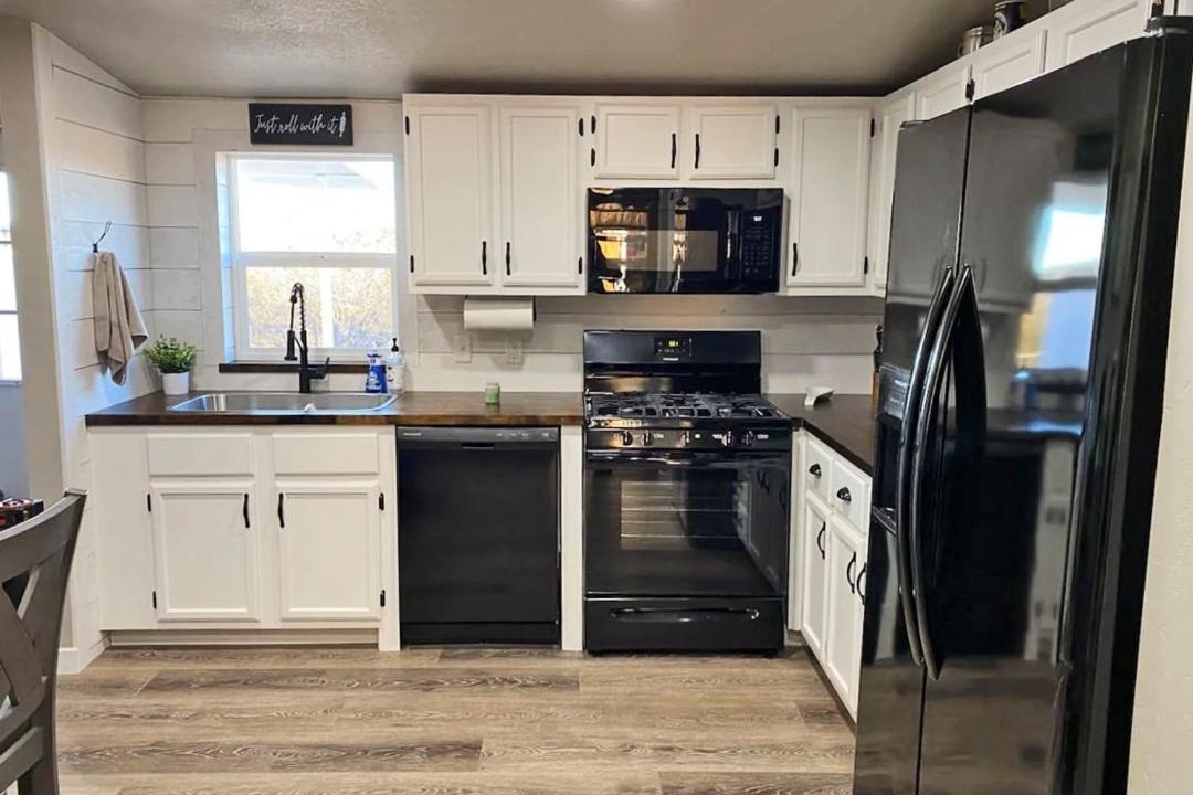 Photo of Kitchen in Roosevelt