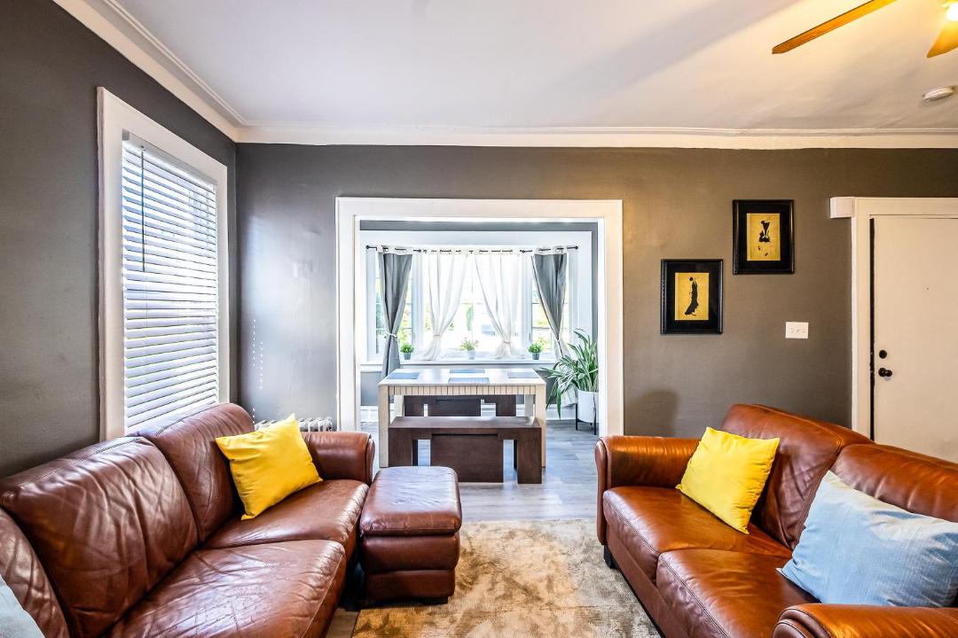 Photo of Livingroom in East Orange