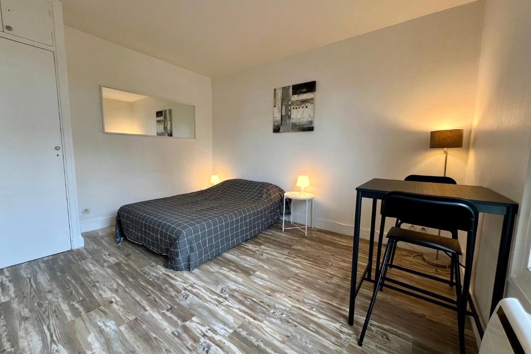 Photo of Bedroom in Maisons-Laffitte