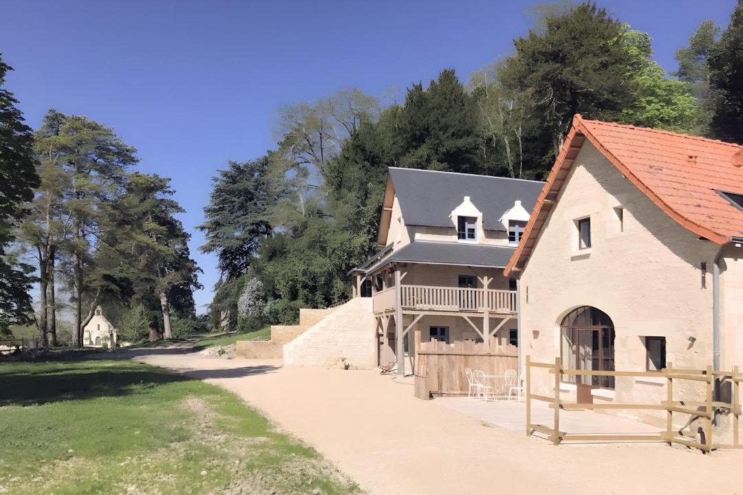 Photo of Others in Cravant-les-Coteaux