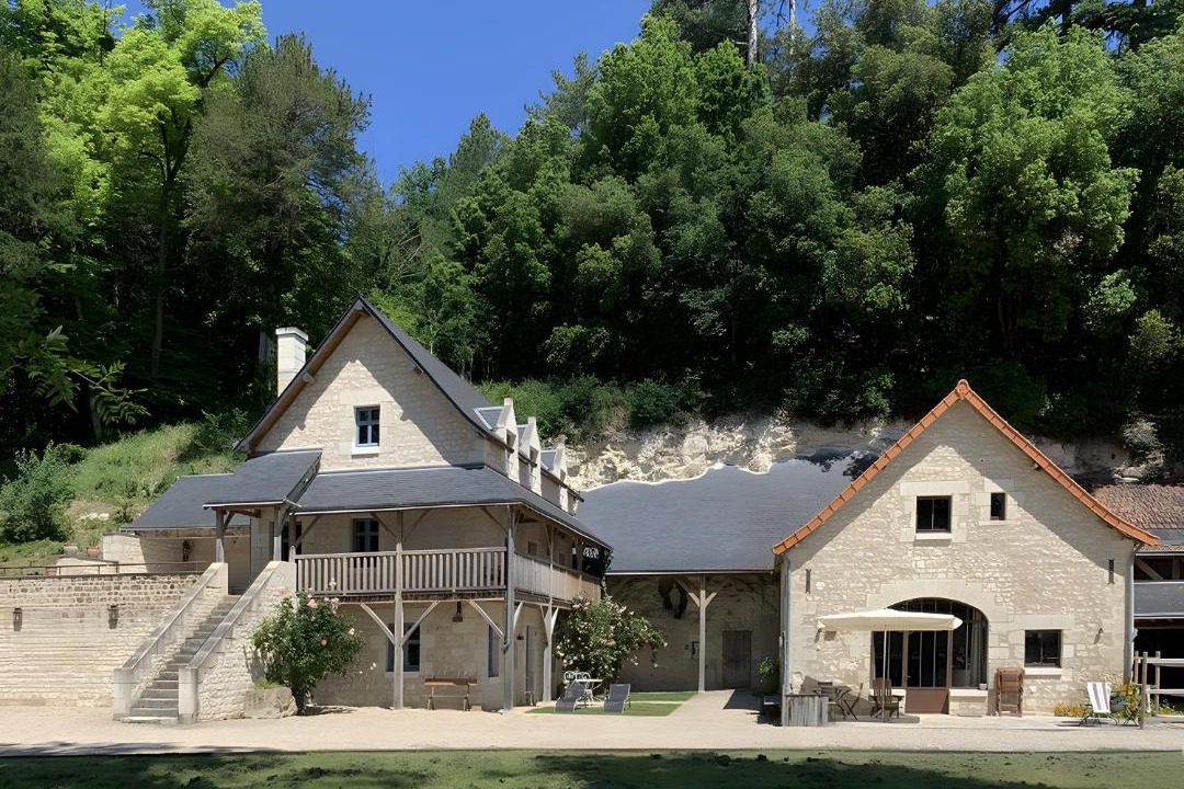 Photo of Others in Cravant-les-Coteaux