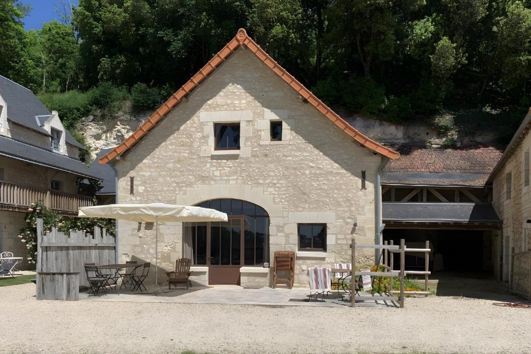 Photo of Others in Cravant-les-Coteaux