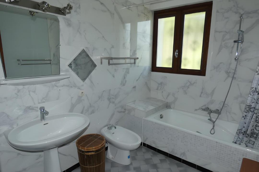Photo of Bathroom in Pierrefitte-Nestalas