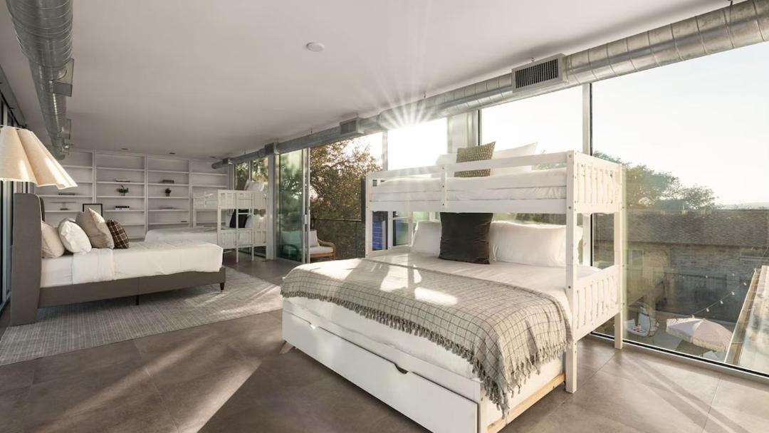 Photo of Bedroom in Highland Park West