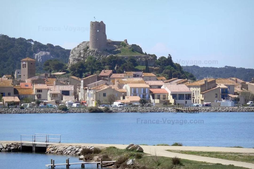 Photo of Buildings in Mirepeisset