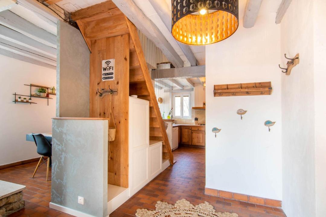Photo of Others in Venon