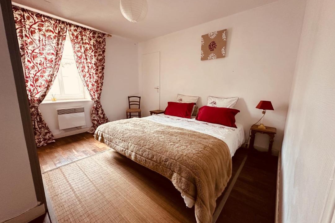 Photo of Bedroom in Saint-Maurice-Etusson
