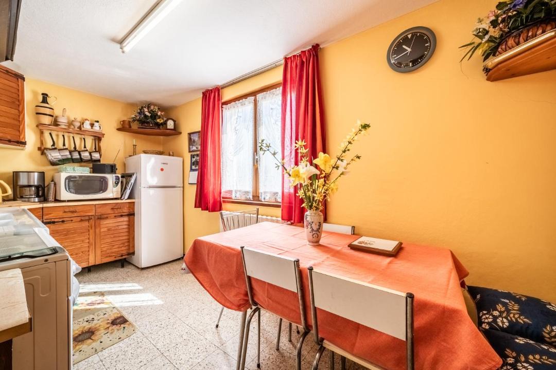 Photo of Kitchen in Reignier-Esery