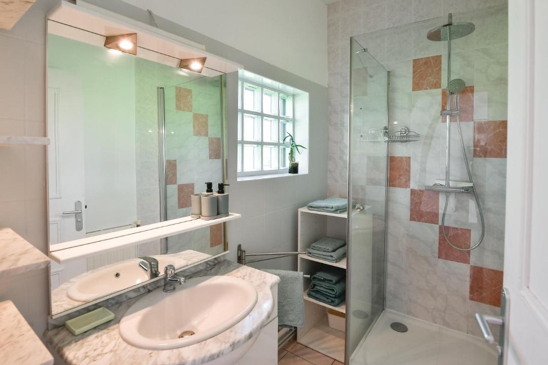 Photo of Bathroom in Domart-en-Ponthieu