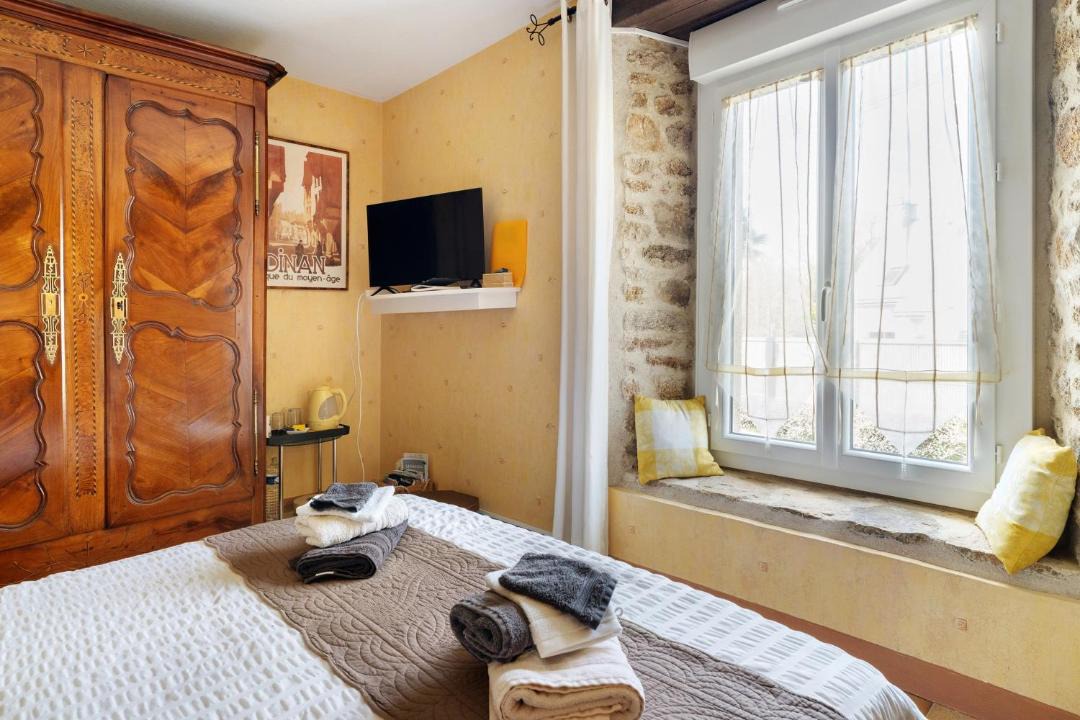 Photo of Bedroom in Aucaleuc