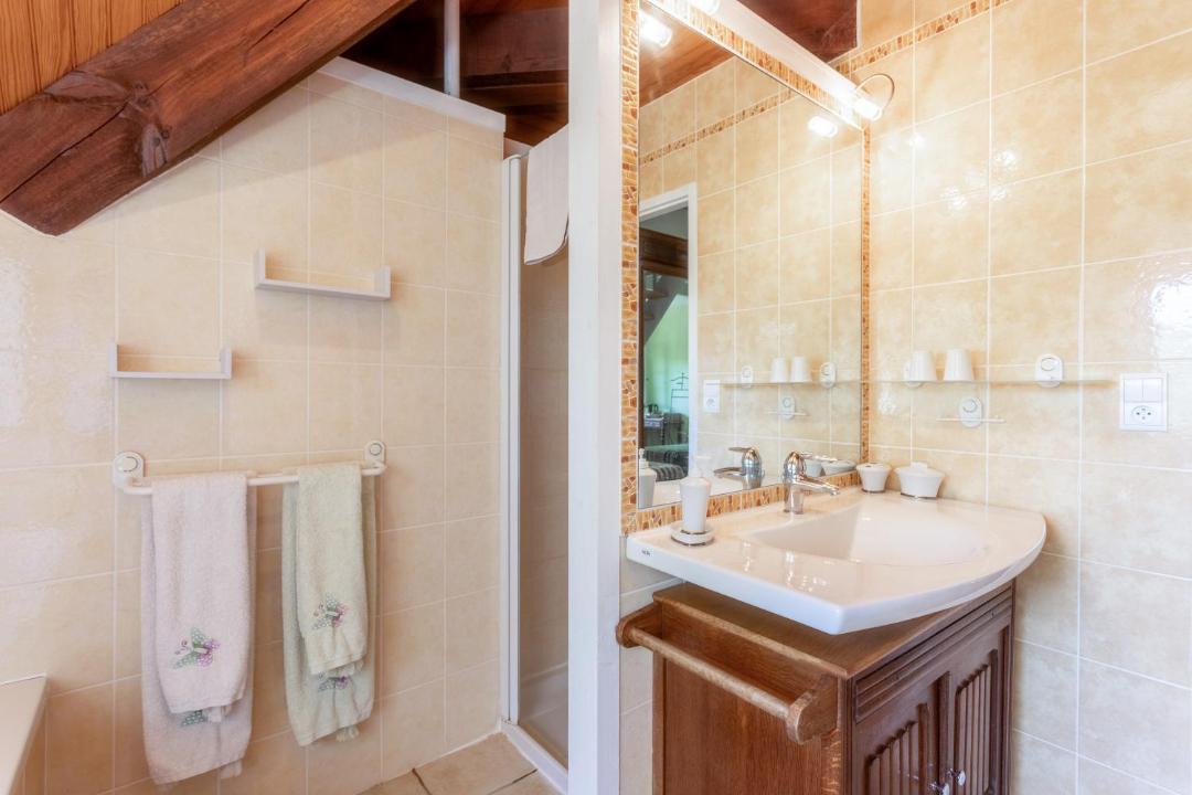 Photo of Bathroom in Habas