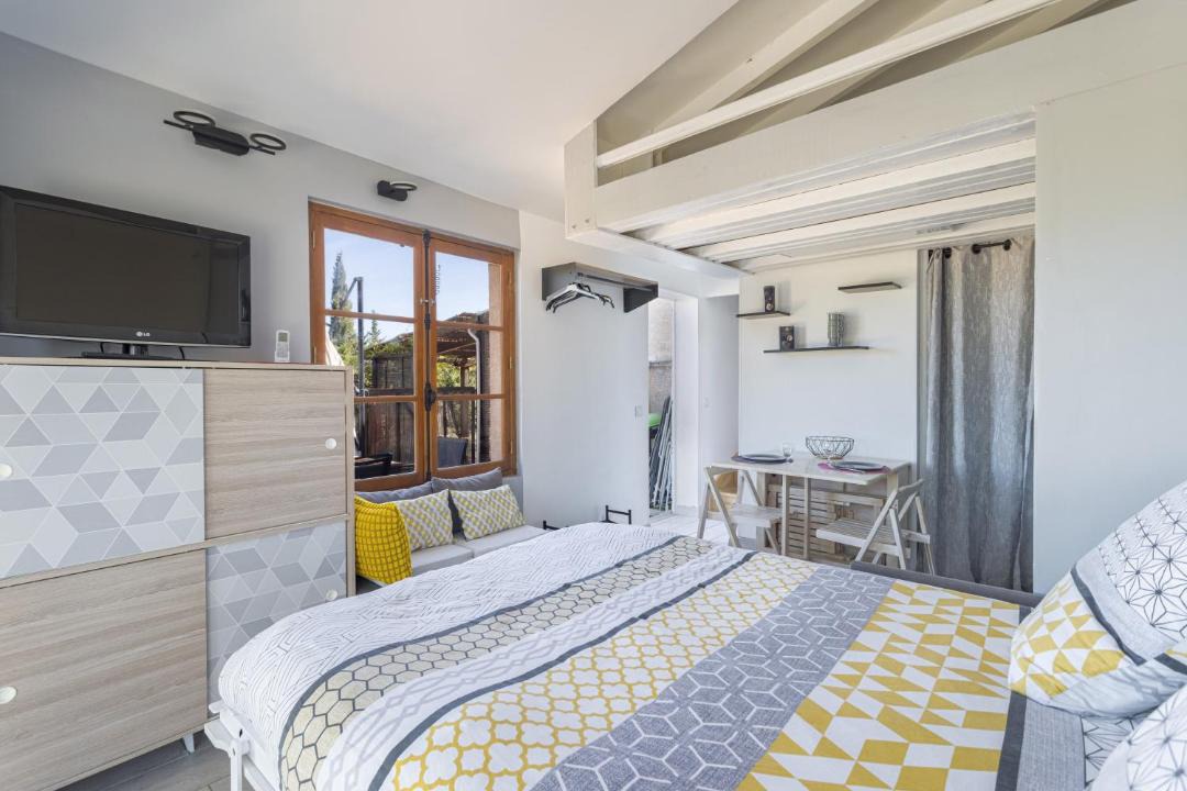 Photo of Bedroom in Latour-de-France