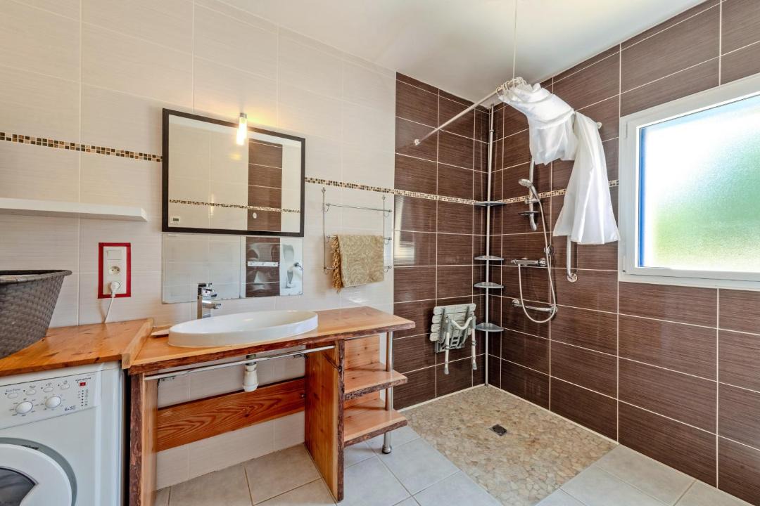 Photo of Bathroom in Cleder