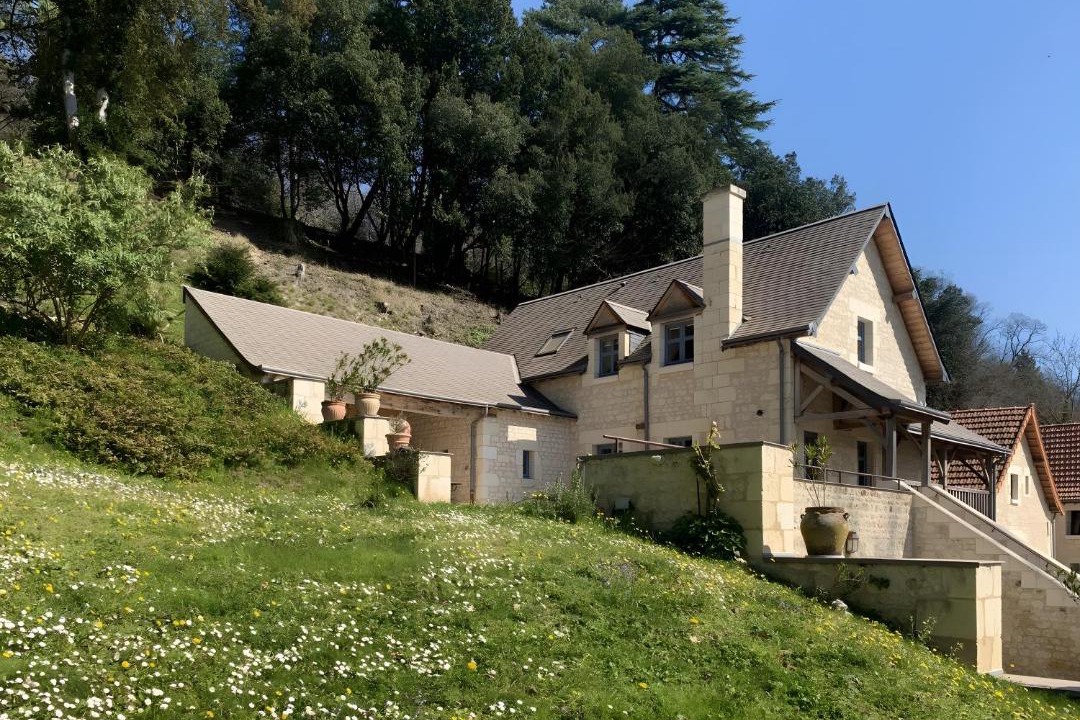 Photo of Others in Cravant-les-Coteaux