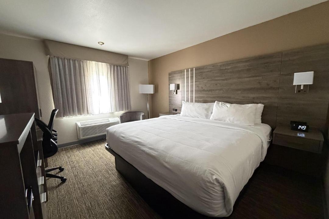 Photo of Bedroom in Northeast Heights