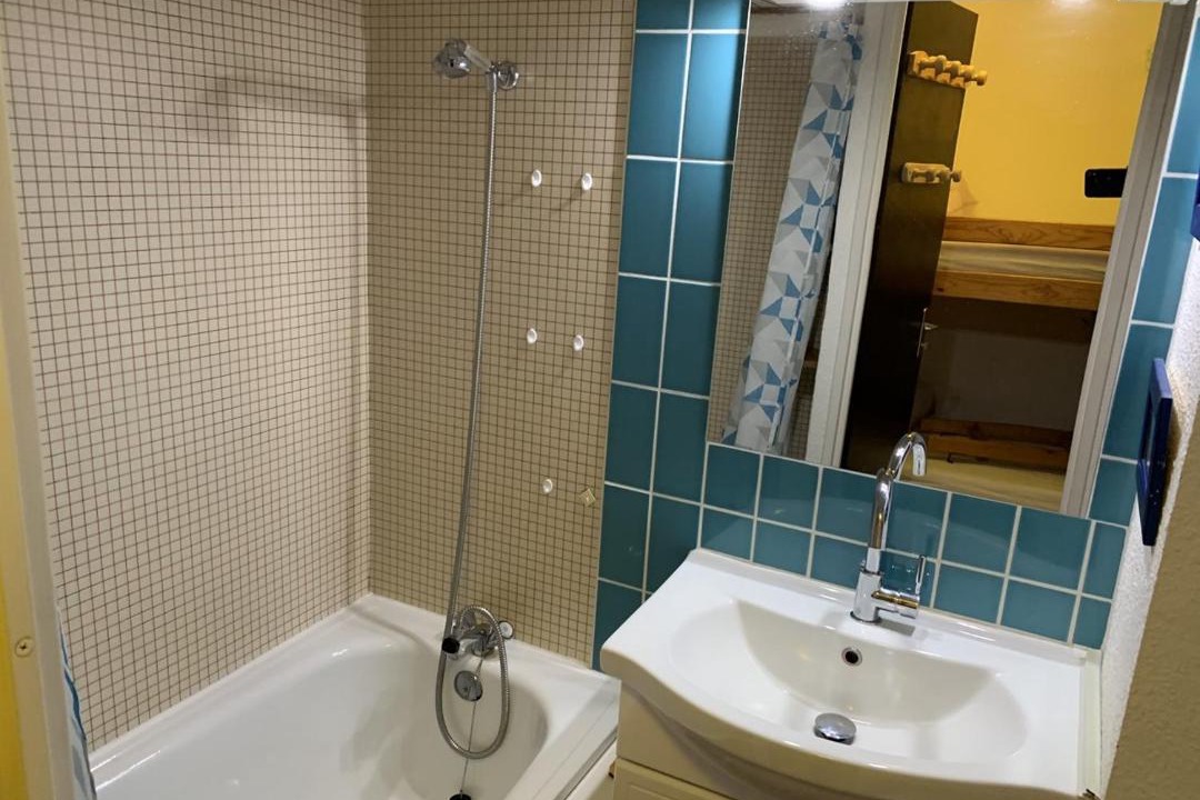 Photo of Bathroom in Pyrenees 2000