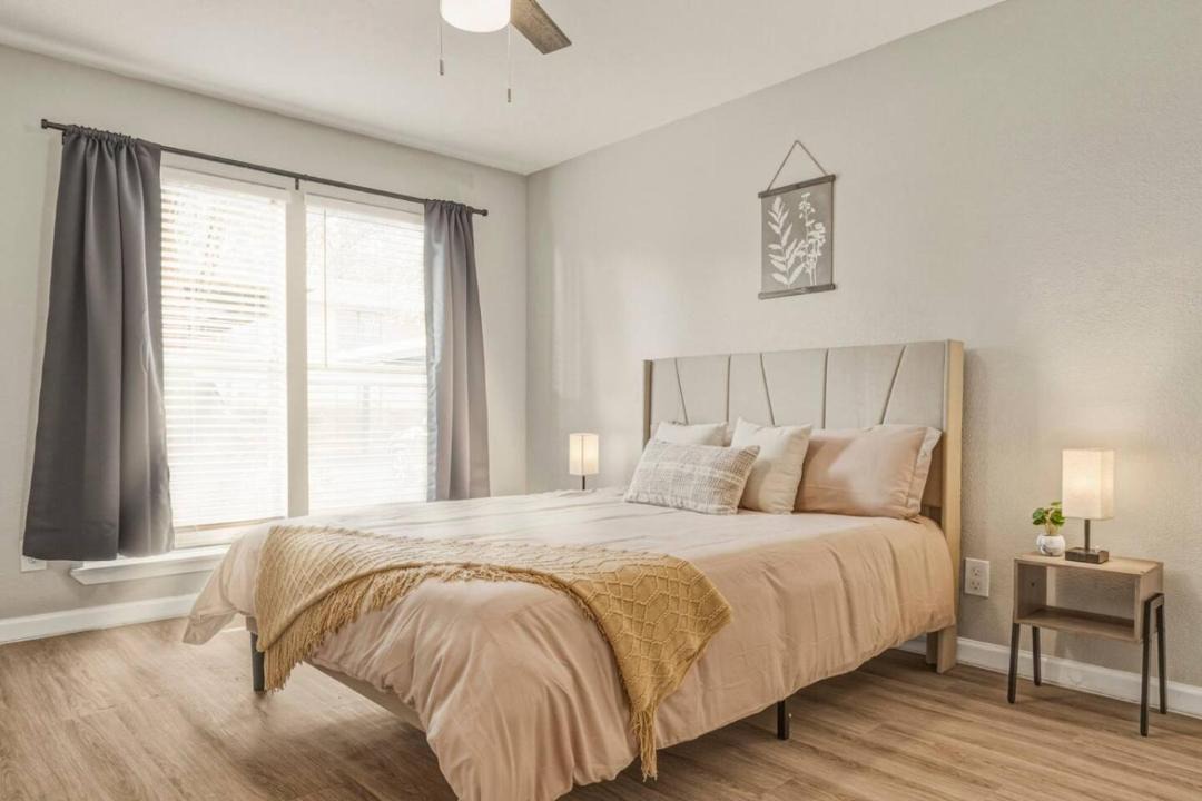 Photo of Bedroom in Far North Dallas