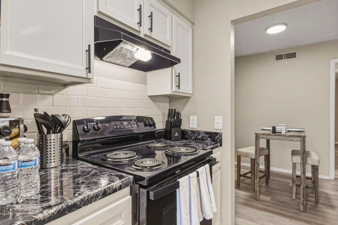 Photo of Kitchen in Far North Dallas