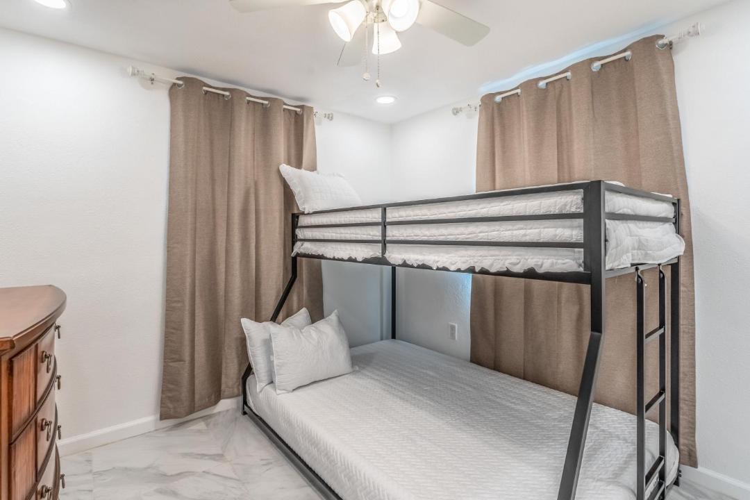 Photo of Bedroom in East Naples