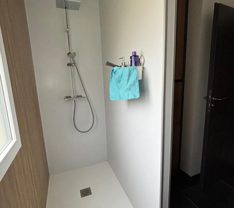 Photo of Bathroom in Lanans