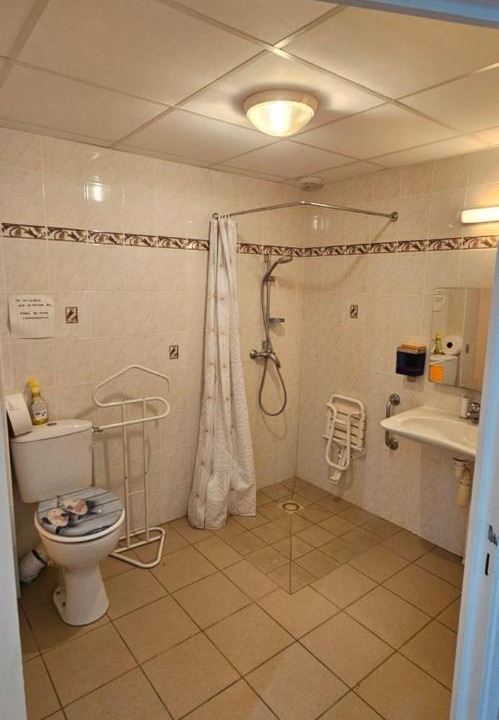 Photo of Bathroom in Trange