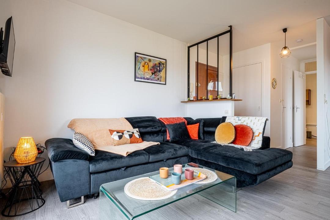 Photo of Livingroom in Saint-Ouen