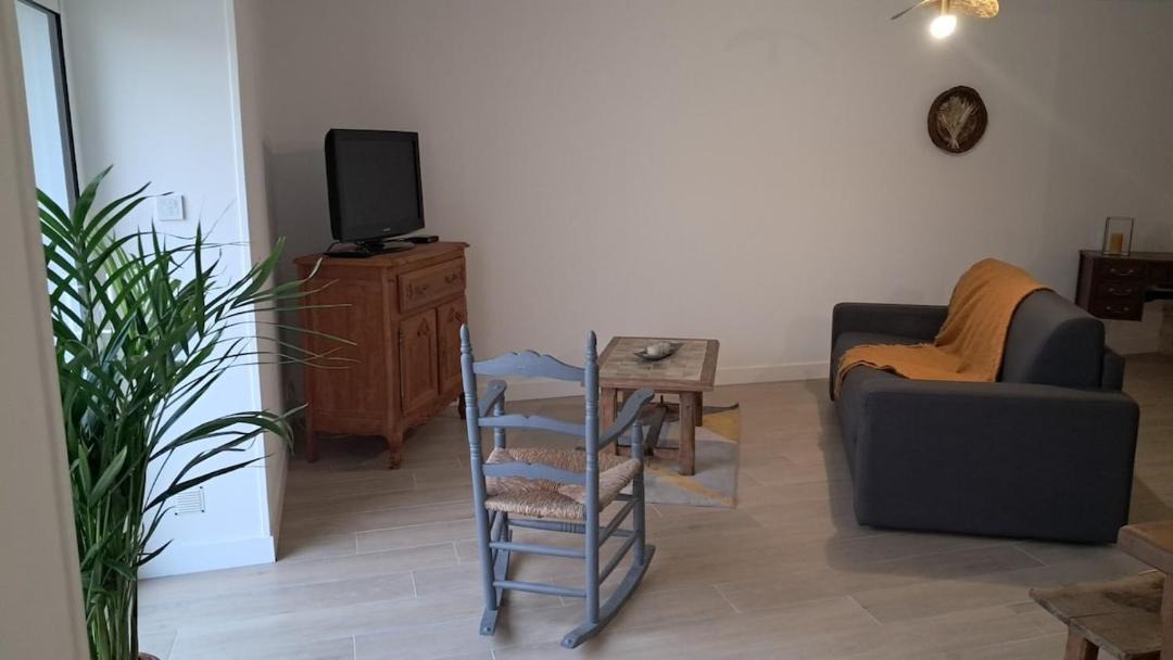 Photo of Livingroom in Lucon