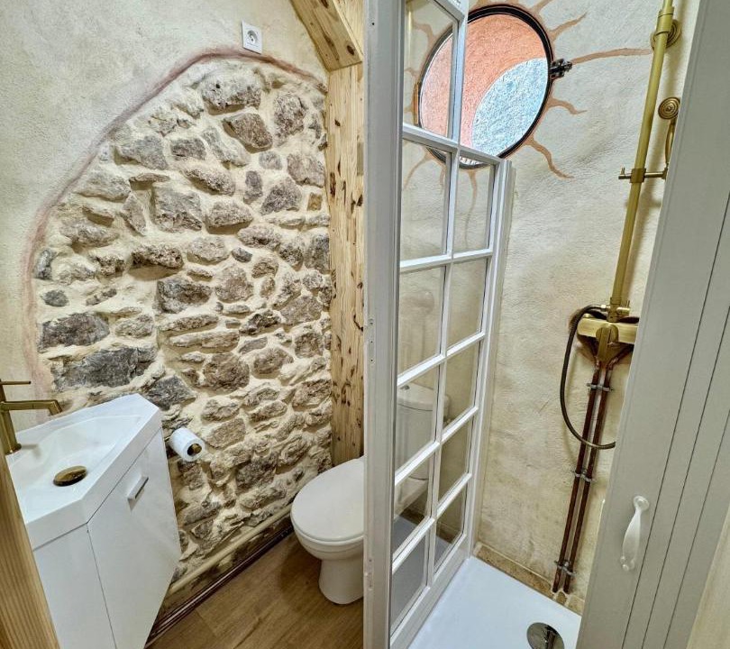 Photo of Bathroom in Creissan