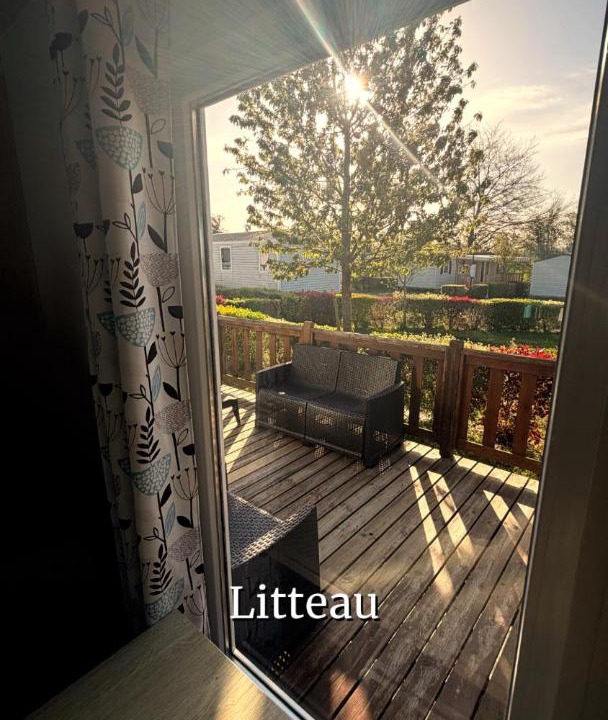Photo of Others in Litteau