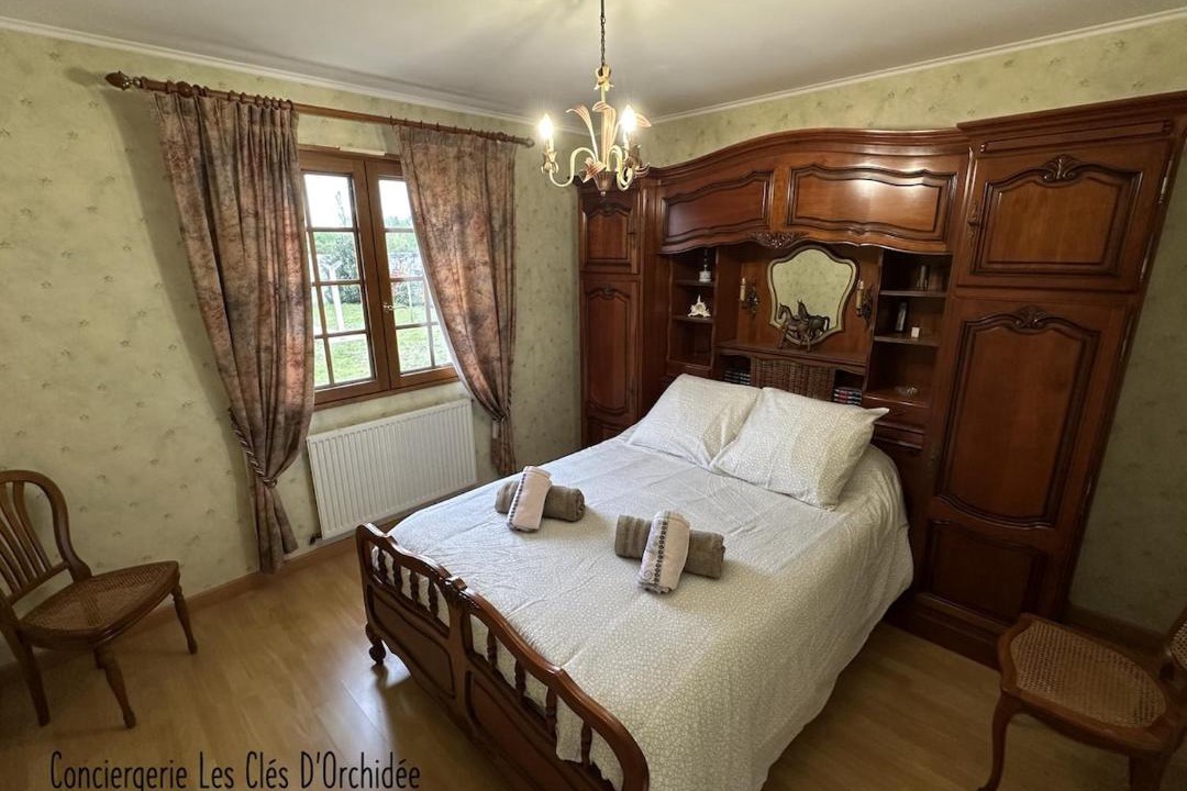 Photo of Bedroom in Allonnes