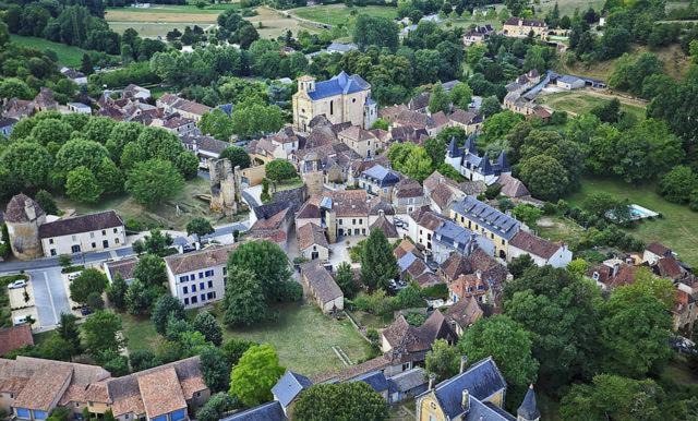Photo of Buildings in Sainte-Alvere