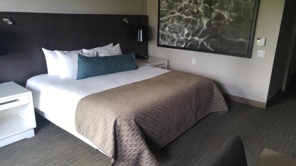 Photo of Bedroom in Gravenhurst