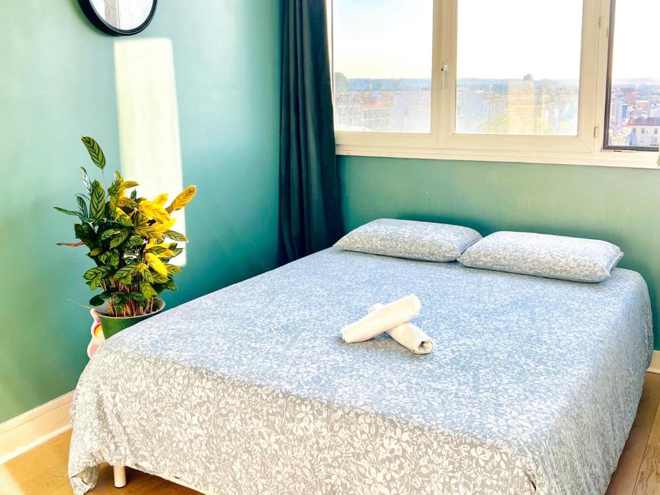 Photo of Bedroom in Montrouge