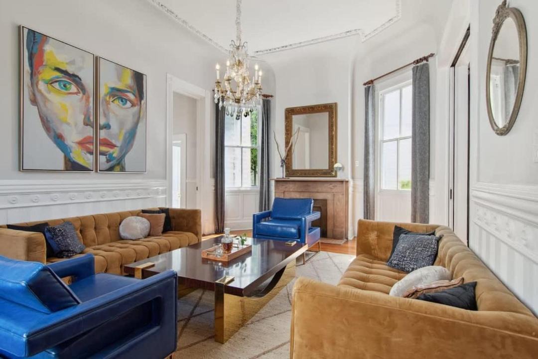 Photo of Livingroom in Seventh Ward